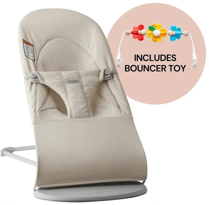 BabyBjörn Bouncer + Toy Bundle – Balance Soft (Tri-Fabric) Light Beige / Flying Friends