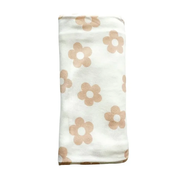 Bamboo Stretch Swaddle – Blush Daisy
