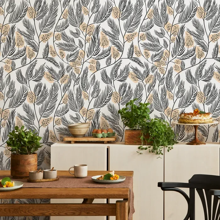 Botanical Wallpaper Featuring Stylized Fern Fronds In Black And Peach – C670