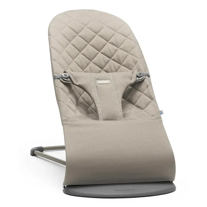 Bouncer Bliss – Sand Grey Cotton Classic Quilt – Dark Grey Frame (See Description)