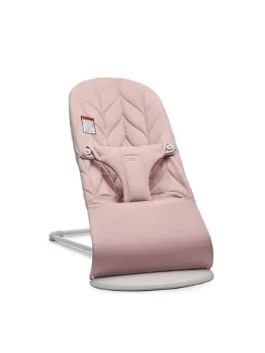 Bouncer Bliss Dusty Pink Woven Petal Quilt