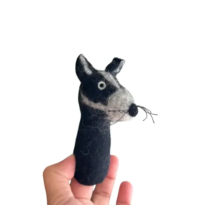 Felt Finger Puppet – Badger