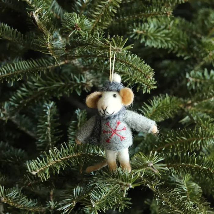 Felt Ornament – Mouse With Scarf / Gray Sweater