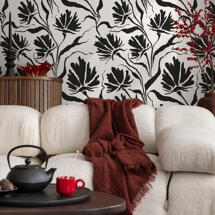 Floral Wallpaper With A Bold Ink-drawn Motif In Black And White – C672