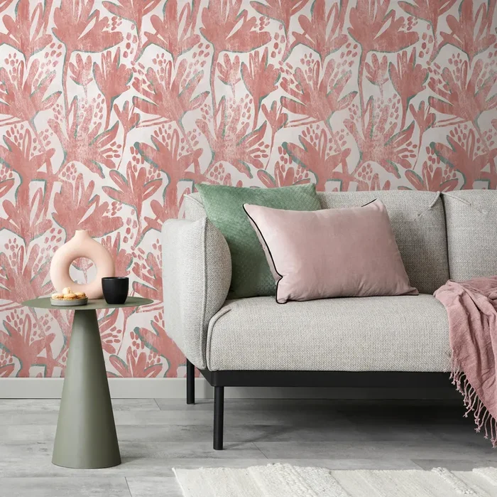 Floral Wallpaper With A Stylized Botanical Print In Pink And Teal – C902