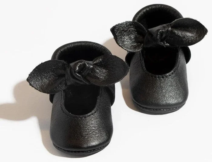 Freshly Picked Knotted Bow Moccasins, Size 2 – Ebony