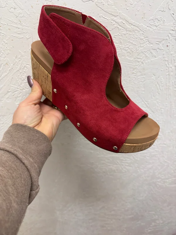 Frisky red