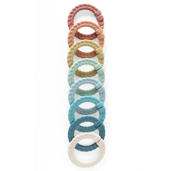 Itzy Ritzy Linking Ring Set | Neutral Rainbow