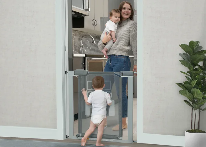 Jeep Adjustable Baby Safety Gate – Easy Fit Pressure Mount Design with Walk-Through Door