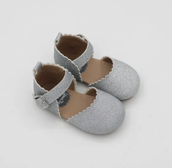 Jennas Closed Toe – Silver Glitter