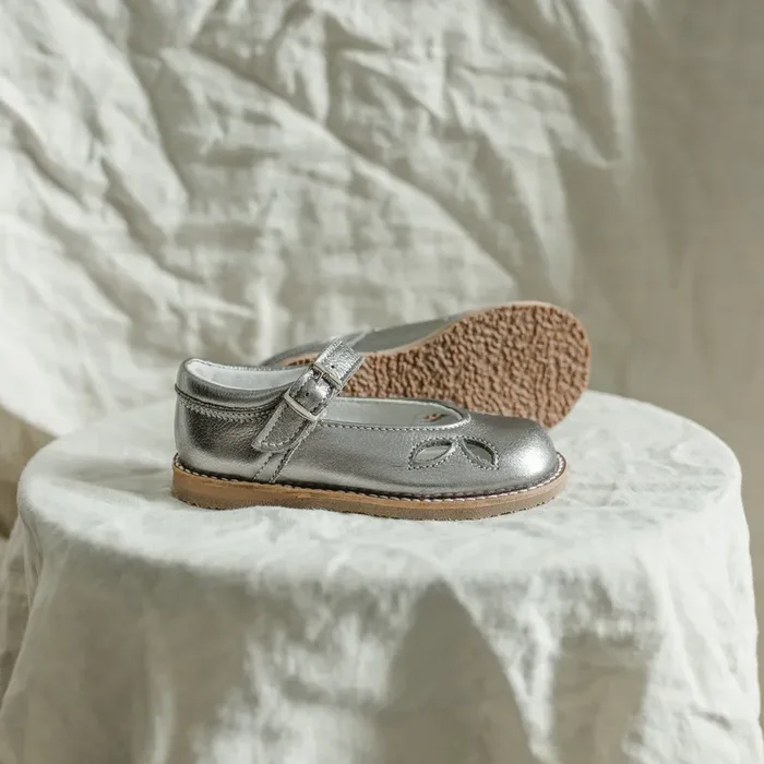 Josie Mary Jane – Pewter