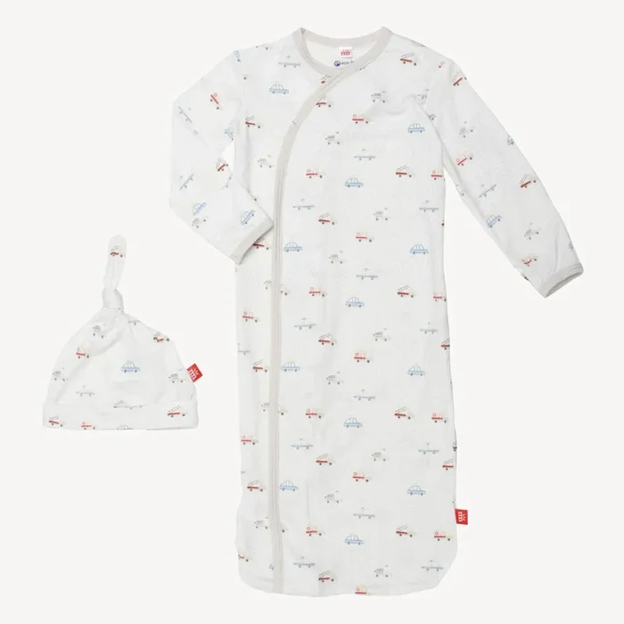Magnetic Me Gown + Hat Set | Hug Dispatcher