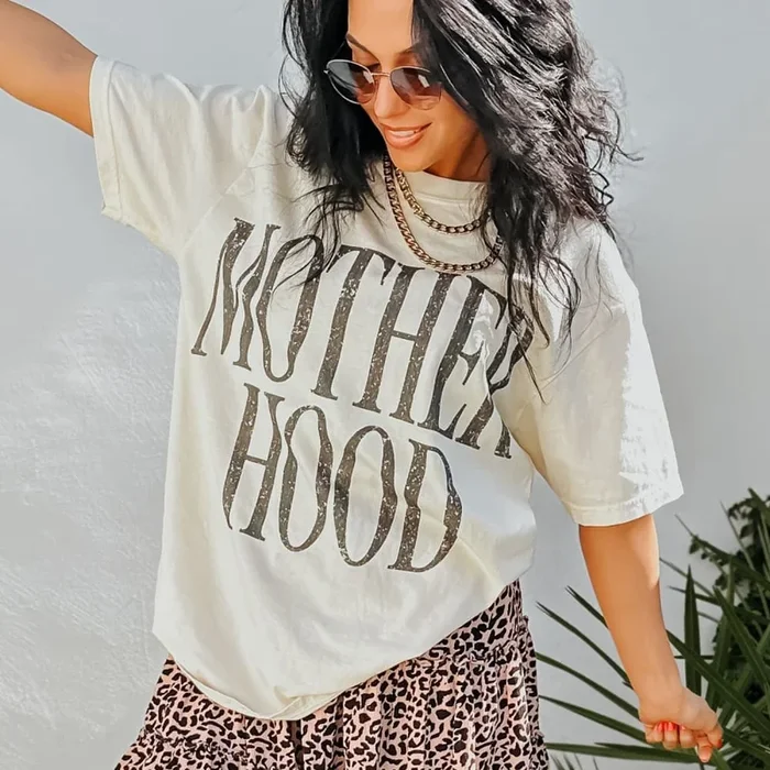 Mountain Moverz – Motherhood Tee Ivory