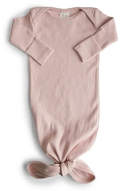 Mushie Ribbed Knotted Baby Gown – Blush