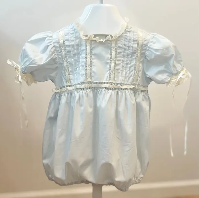 Phoenix & Ren Light Blue Margaret Heirloom Bubble