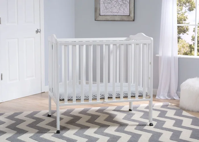 Portable Folding Crib with Mattress