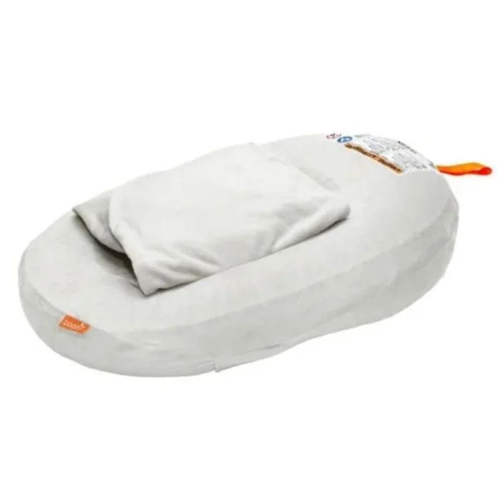 Puff and Inflatable Bather with Wings