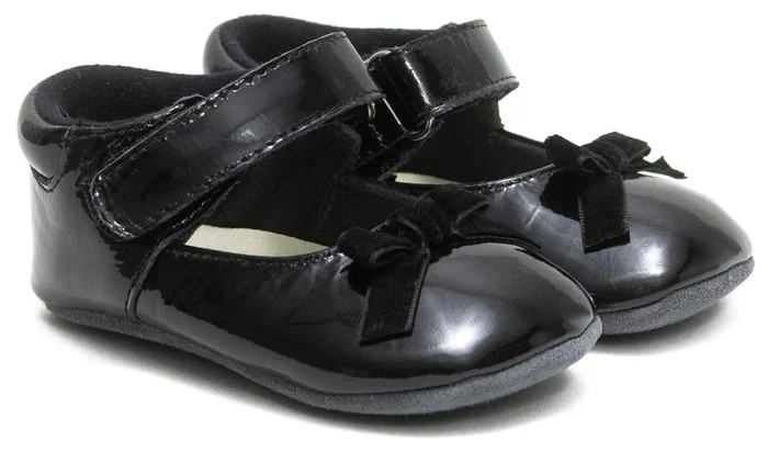 Robeez First Kicks Velvet Bow – Black, 9-12 months