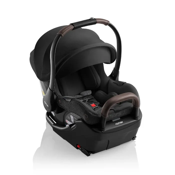 Romer Juni Infant Car Seat with Versa Base
