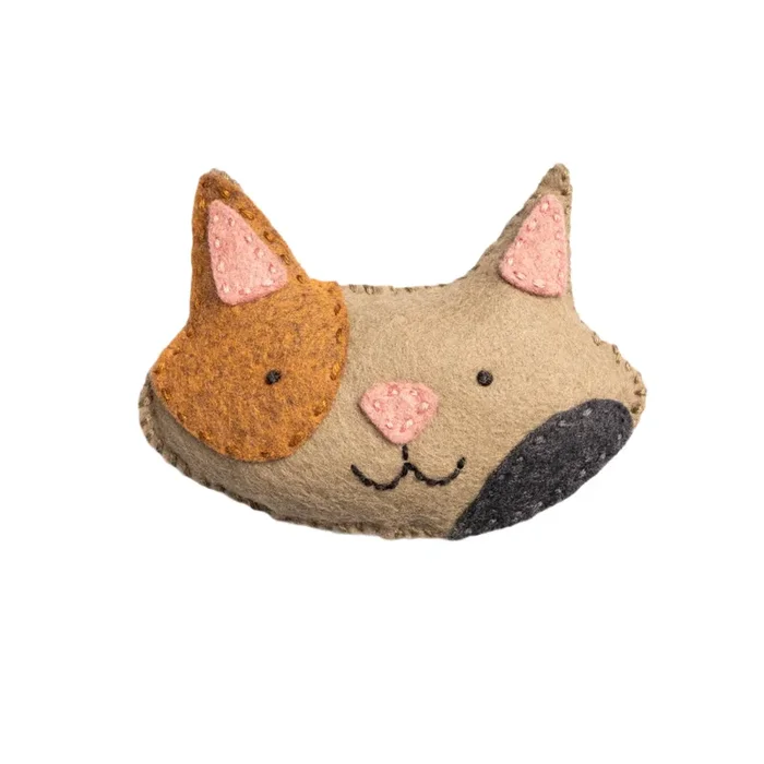 Sewing Kit – Churchill the Chatty Cat