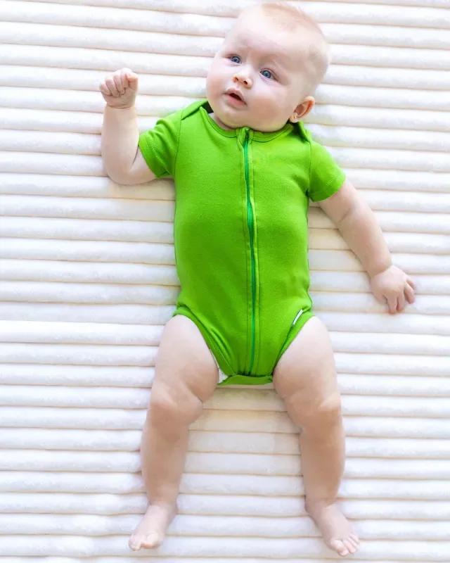 Short Sleeve Zipper Bodysuit In Forest, 9-12m