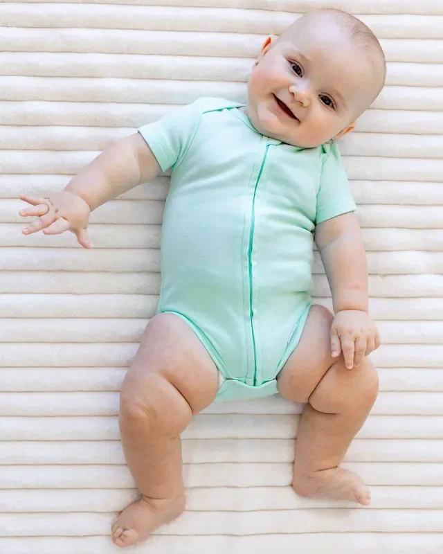 Short Sleeve Zipper Bodysuit In Seafoam, 3-6m