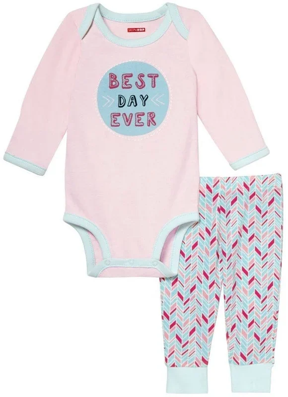 Skip Hop Long Sleeve Bodysuit & Pant Set, Best Day Ever – Pink Feather (6 Months)