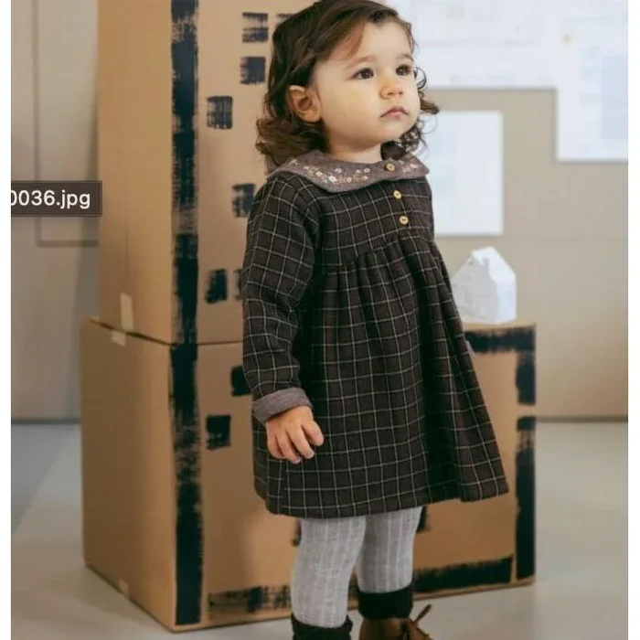 Snug – Organic Cotton Embroidery Plaid Dress – Cocoa