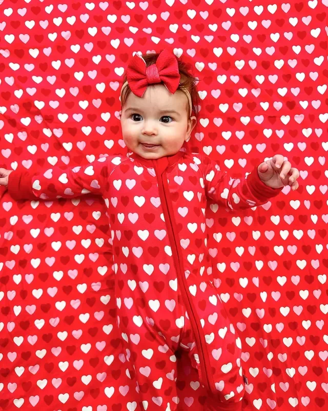 Sweet Little Hearts | Bamboo Crib Sheet