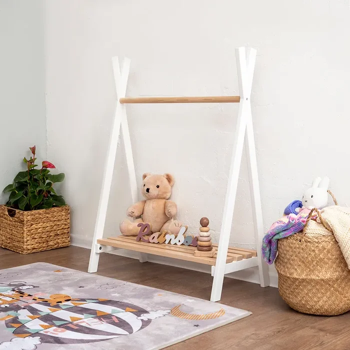 Toddler’s Clothes Rack