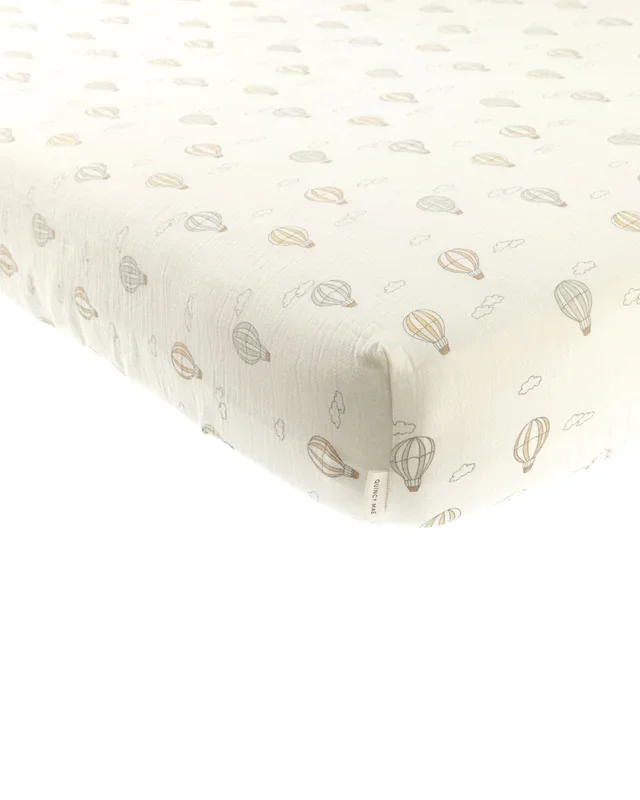 Woven Crib Sheet – Hot Air Balloons